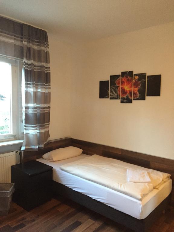 Hotel Engel Waldbronn Bilik gambar