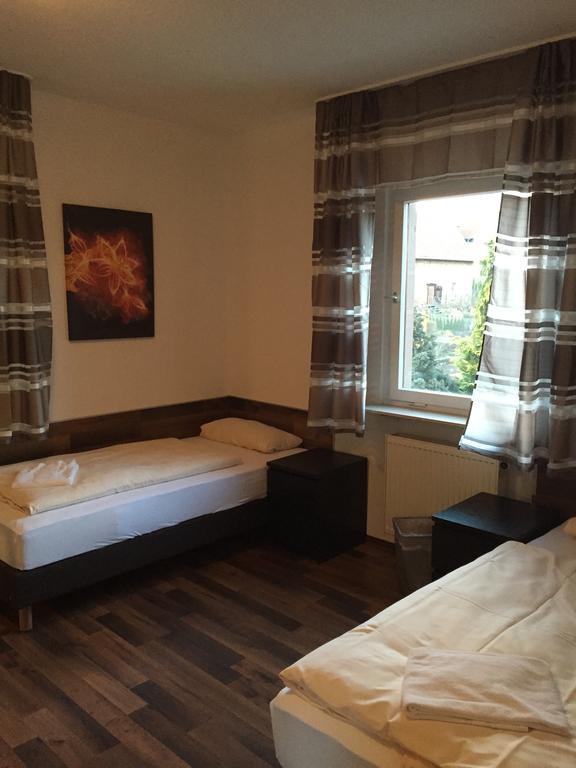 Hotel Engel Waldbronn Bilik gambar